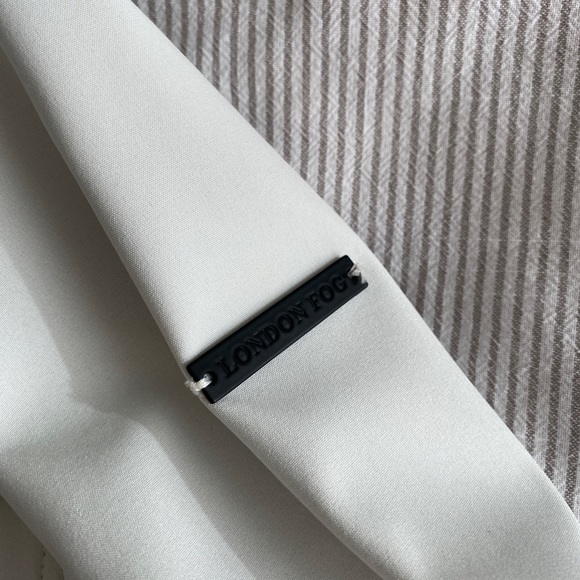 London Fog Weather Trench - Picture 11 of 16